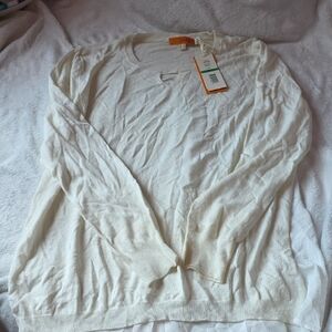One A Women's Soft Cream Sweater